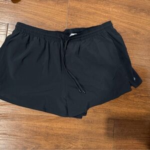 Lululemon women’s Black Shorts